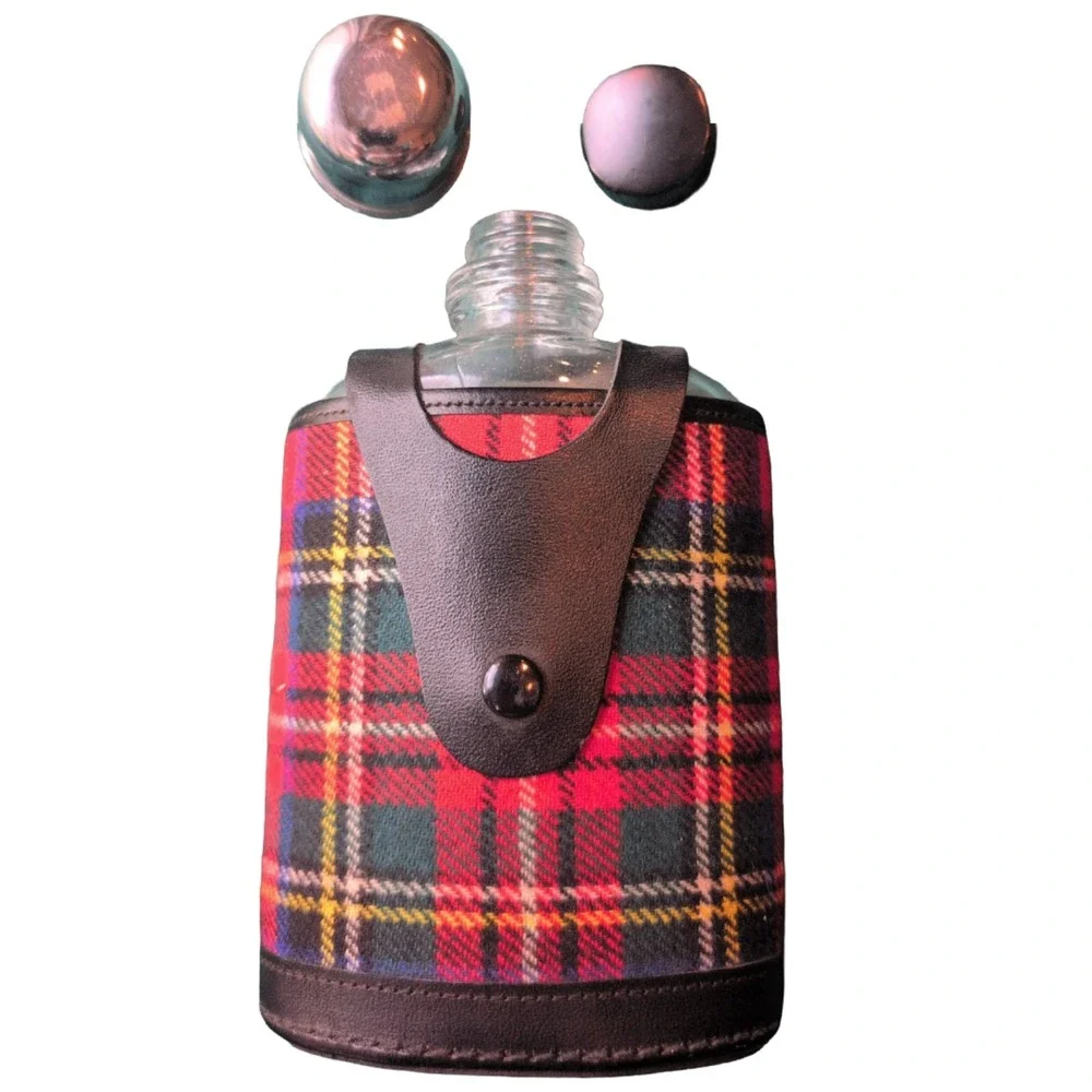 Vintage glass‎ Hip Flask Red Wool Tartan Plaid Top Grain Cow Hide Holster Flaw